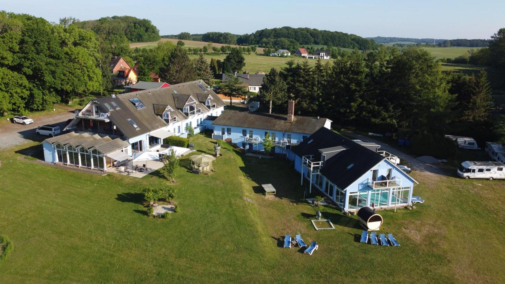 Hotel Klaus Stoertebeker 拉尔斯维克 外观 照片